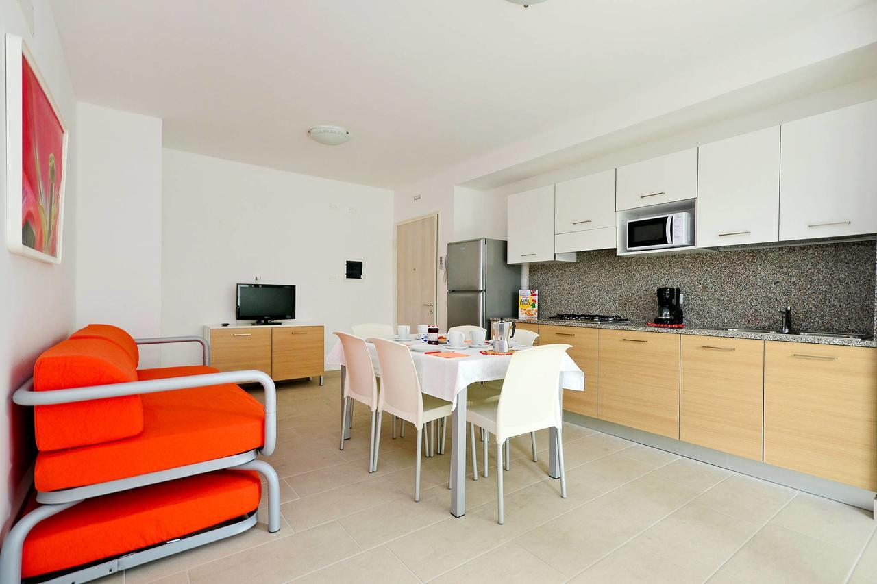 Apartment Fiore-1 By Interhome リニャーノ・サッビアドーロ エクステリア 写真